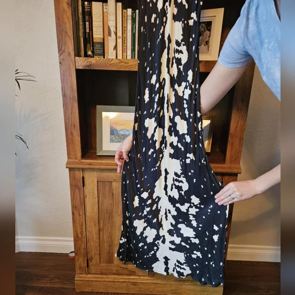 Anthropologie long silky dress - Picture 8 of 8